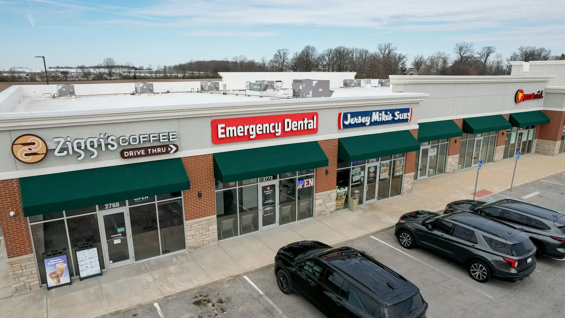 Exterior of the Greenfield Emergency Dental office